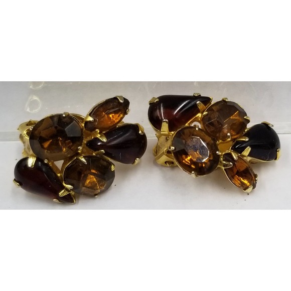 Vintage Unsigned Topaz Diamond Shaped Rhinestones Brooch & D&E? Clip Earrings - Picture 5 of 9